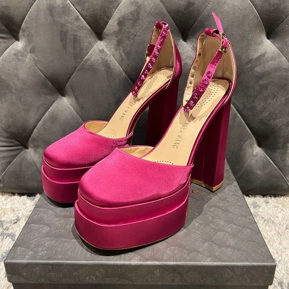 Azalea Wang Shoes - NEW Azalea Wang Pink Satin Studded Closed Toe Platforms Size 9